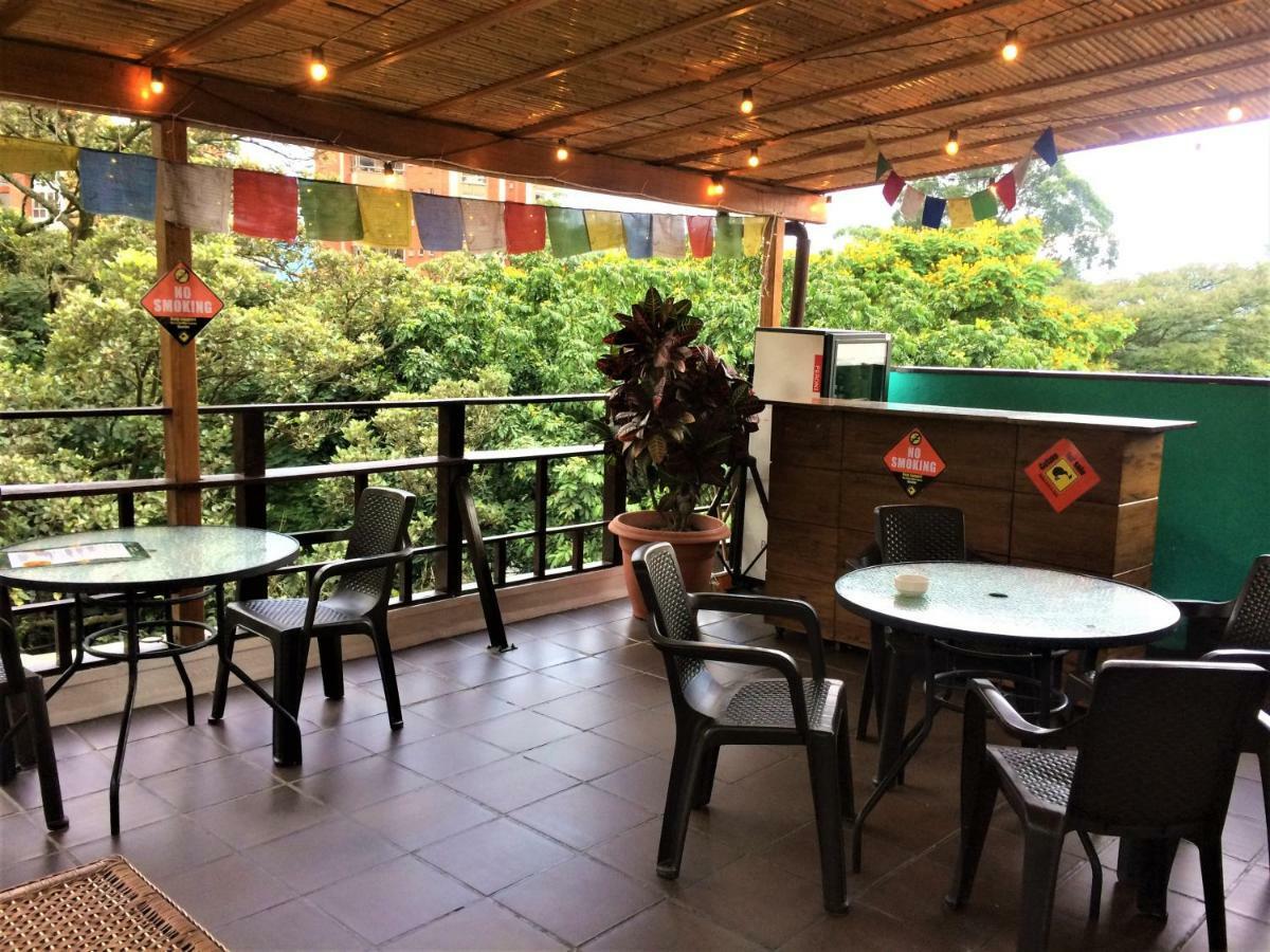 Casa Kiwi Hostel Меделин Екстериор снимка