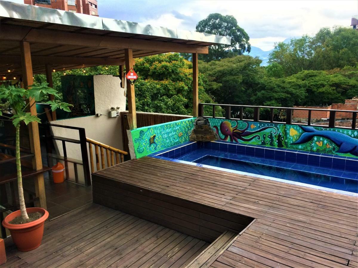 Casa Kiwi Hostel Меделин Екстериор снимка